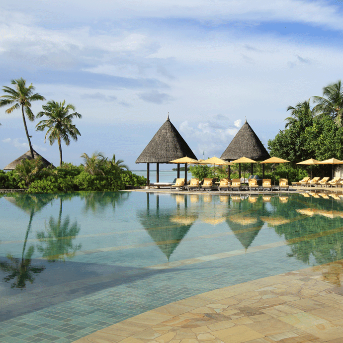 Vacation paradise with stunning landscapes ｜Four Seasons Resort Maldives at Kuda Huraa